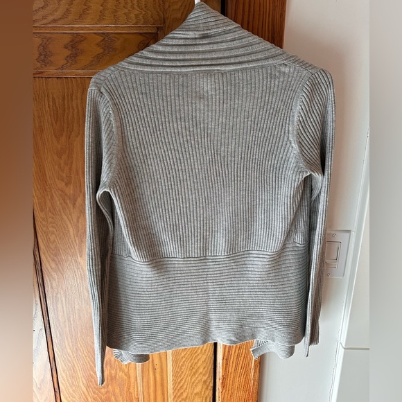 Esprit, grey lightweight cardigan - Picture 2 of 6